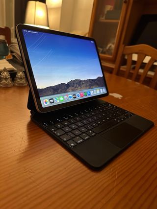 iPad air 4ª Gen + Magic Keyboard