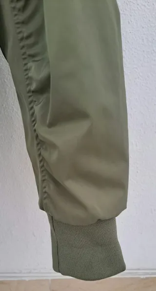 Cazadora Bomber Mango Verde Oliva