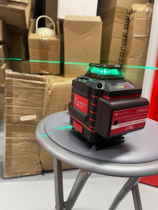 Nivelador Láser Milwaukee