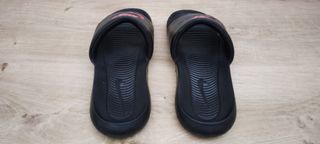 CHANCLAS NIKE