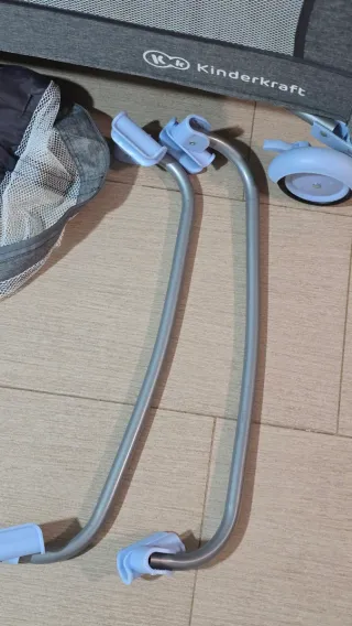 Parque Cuna Kinderkraft con Balancín y Cambiador