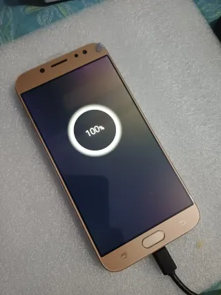 SAMSUNG GALAXY J7 (2017) 16GB DORADO LIBRE