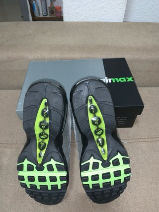 Nike Air Max 95 Neon Talla 42 Nuevas