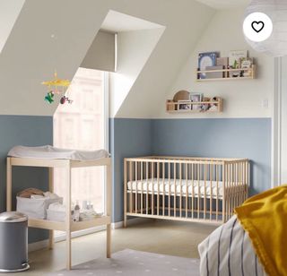 Cuna IKEA SNIGLAR de madera maciza – buen estado