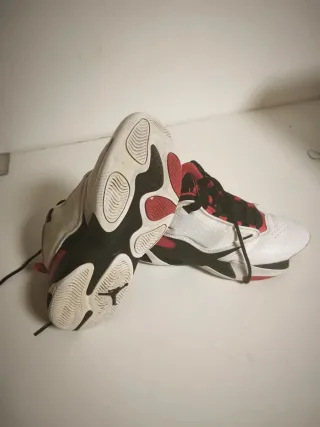 Jordan Max Aura 4 Blancas Rojas Negras