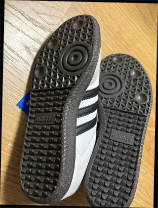 Adidas Samba OG Talla 39 Blancas y Negras
