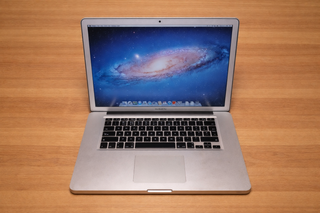MacBook Pro 15 750GB HDD 8GB RAM (Fine 2011)