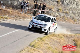 Renault Twingo r2 Rallyes accidentado