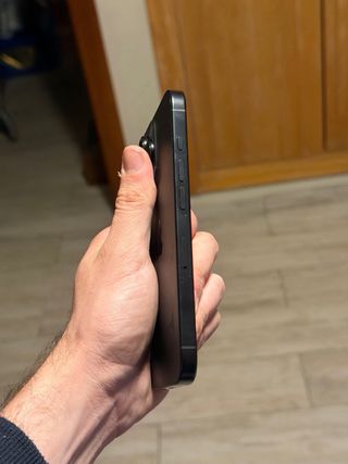 iPhone 16 Pro 128GB Negro Titanio