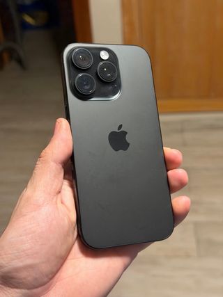 iPhone 16 Pro 128GB Negro Titanio