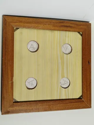 Antiguo plafón decorativo de cerámica