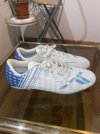 Zapatillas Fútbol Blancas y Azules