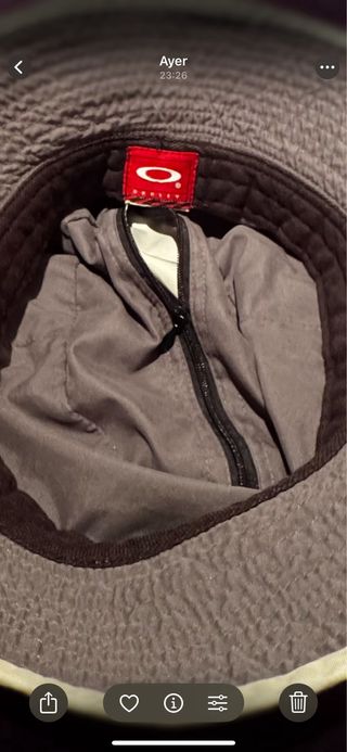 Gorra Oakley Vintage Beige