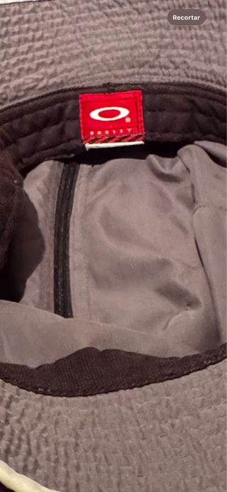 Gorra Oakley Vintage Beige