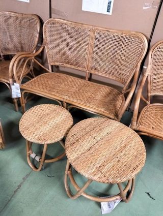 Conjunto de Sofá, 2 Sillas y 2 Mesas Chillvert