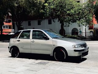 SEAT Ibiza 2001