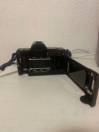 Cámara Minolta 7000 AF Negra