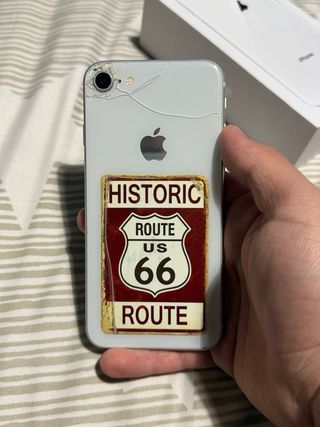 iPhone 8 64GB Plata