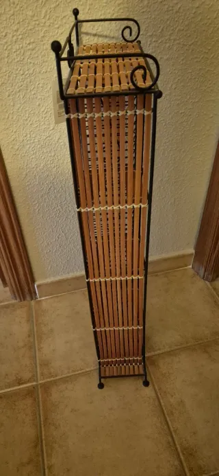 Estantería Mimbre CDs Metálica