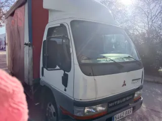 Cabina Camión Mitsubishi Canter