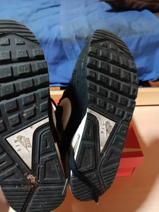 Tenis Nike Air Max IVO (GS) Rojo/Blanco