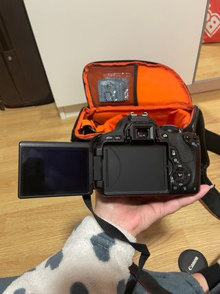 Canon EOS 600D + Accesorios