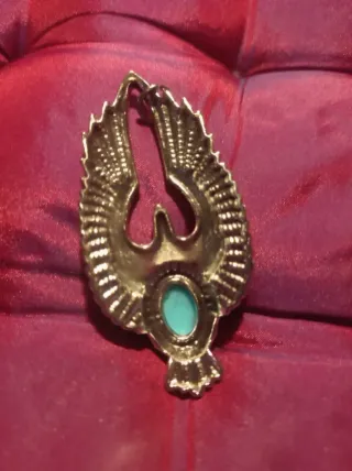 colgante Águila con las Alas al Viento Turquesa