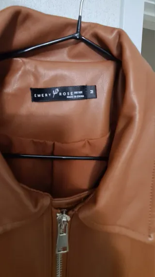 Chaqueta efecto piel marrón Talla M
