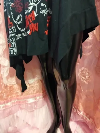 Vestido Desigual Negro con Estampado de algodón