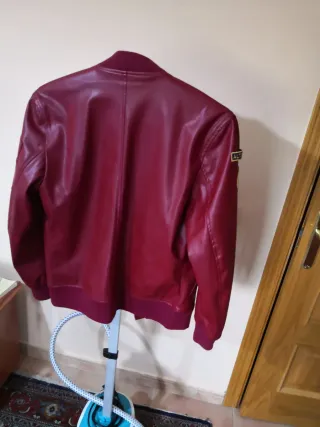 Cazadora bomber caballero roja