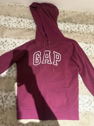 Chaqueta con capucha GAP morada