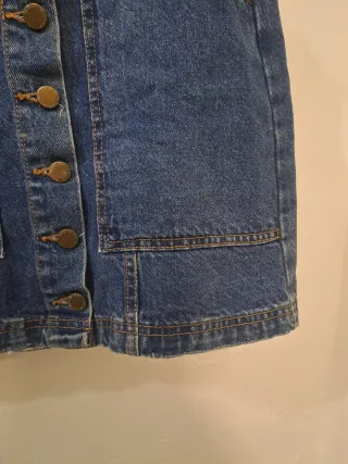 Falda vaquera con botones