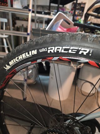 Bicicleta BH Expert Talla L Grupo XT FOX Rhythm 32