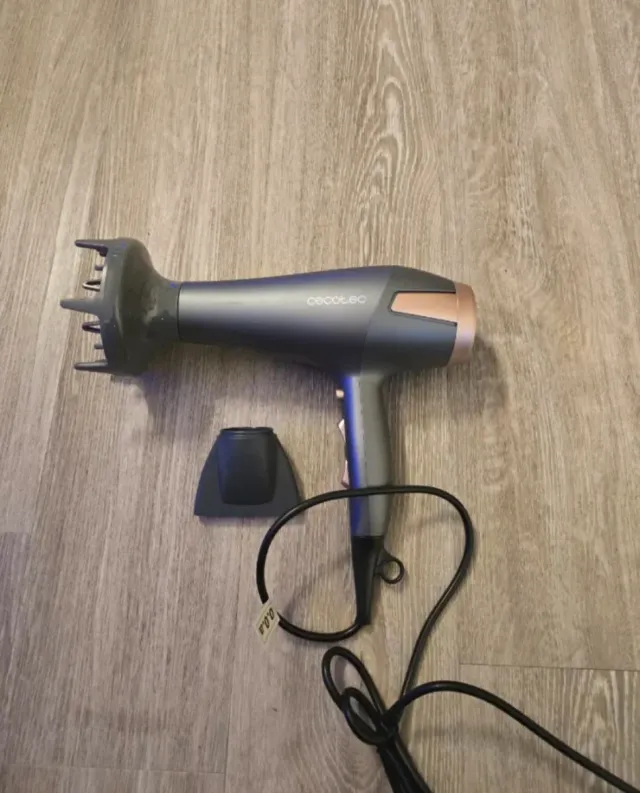 Secador Cecotec Bamba Ioncare Radiance 2500W