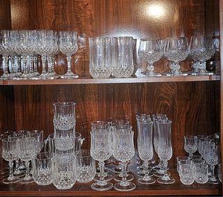 Juego de copas de cristal tallado