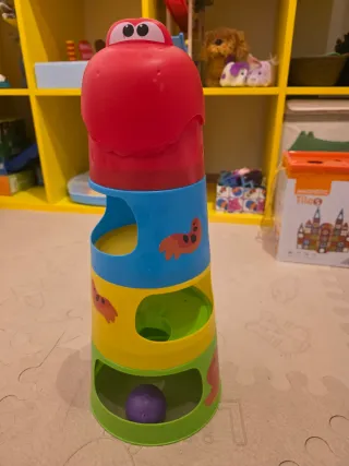 Torre apilatoria con palline e riccio Montessori per bambini