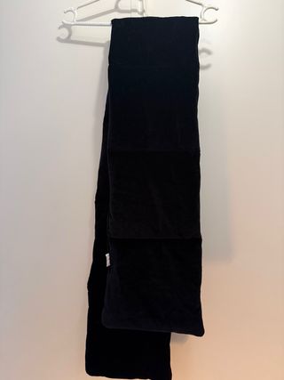 Bufanda negra de terciopelo