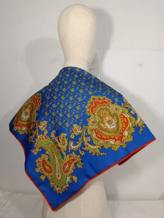 PAÑUELO ITALIANO TIPO SEDA INDUMENTARIA TRADICIONA