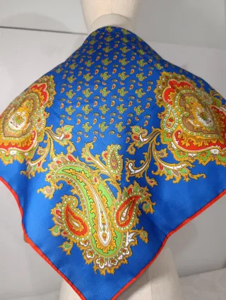 PAÑUELO ITALIANO TIPO SEDA INDUMENTARIA TRADICIONA