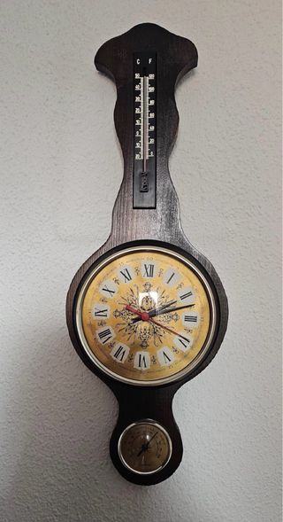 Reloj Pared Antiguo con Termómetro