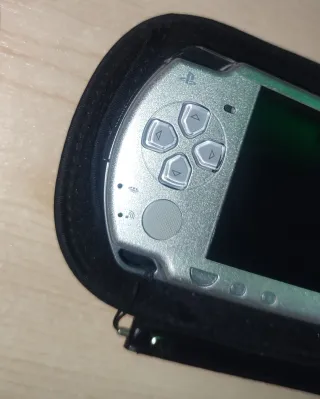 Sony PSP Slim "Plateada"