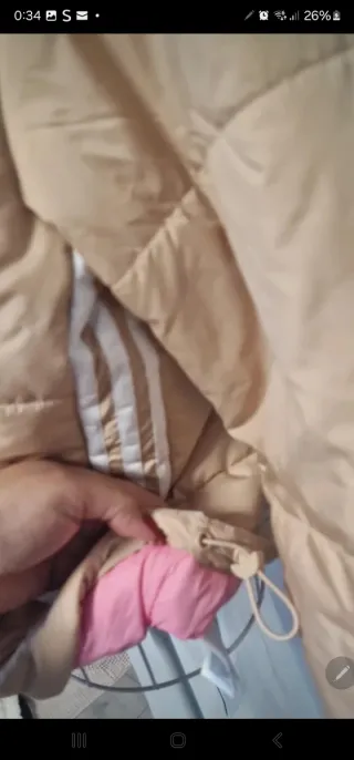 Chaqueta Nike Beige y Rosa.