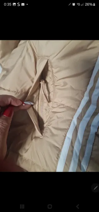 Chaqueta Nike Beige y Rosa.