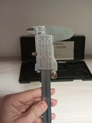 Calibre Digital Metálico