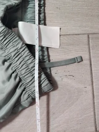 Pantalón deportivo Nike gris chica XS