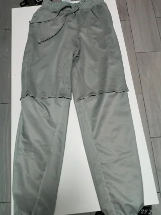 Pantalón deportivo Nike gris chica XS