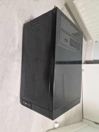 Caja Thermaltake Lanbox Lite Micro ATX