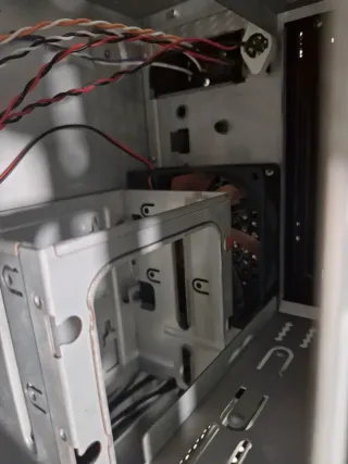 Caja Thermaltake Lanbox Lite Micro ATX