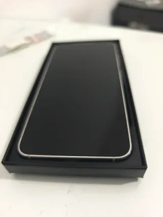 Samsung Galaxy S23 256GB COMO NUEVO con factura