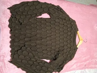 Jersey marrón con textura